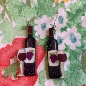 LAST CHANCE ✨ Grape Wine Dangle Earrings